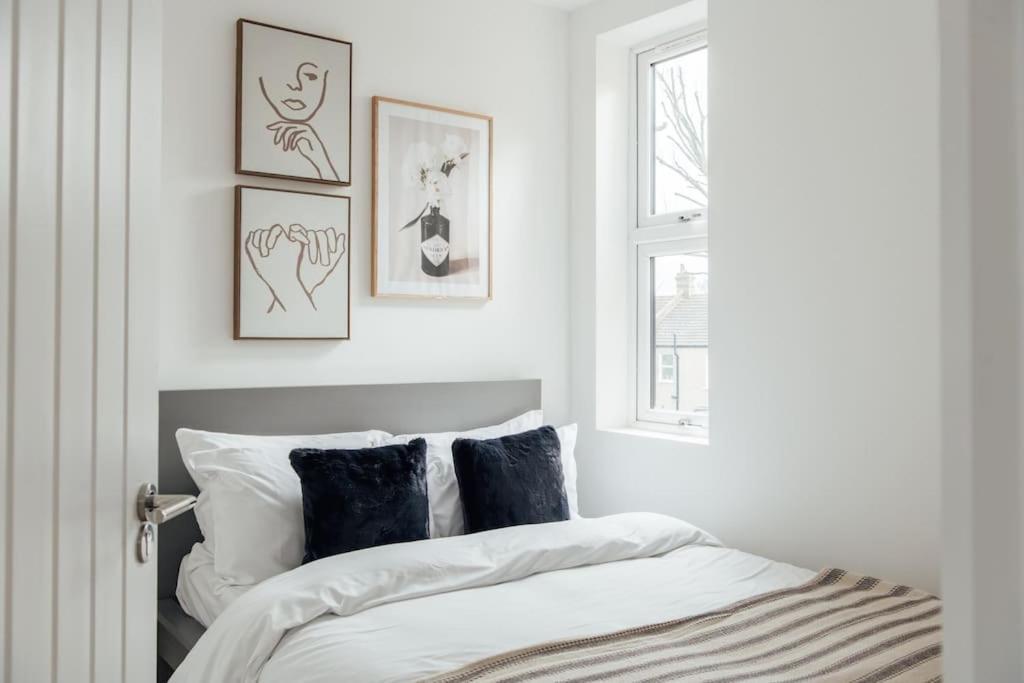 Modern 2 Bedroom Flat In Ilford, London Екстер'єр фото