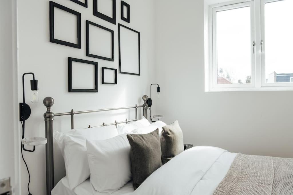 Modern 2 Bedroom Flat In Ilford, London Екстер'єр фото