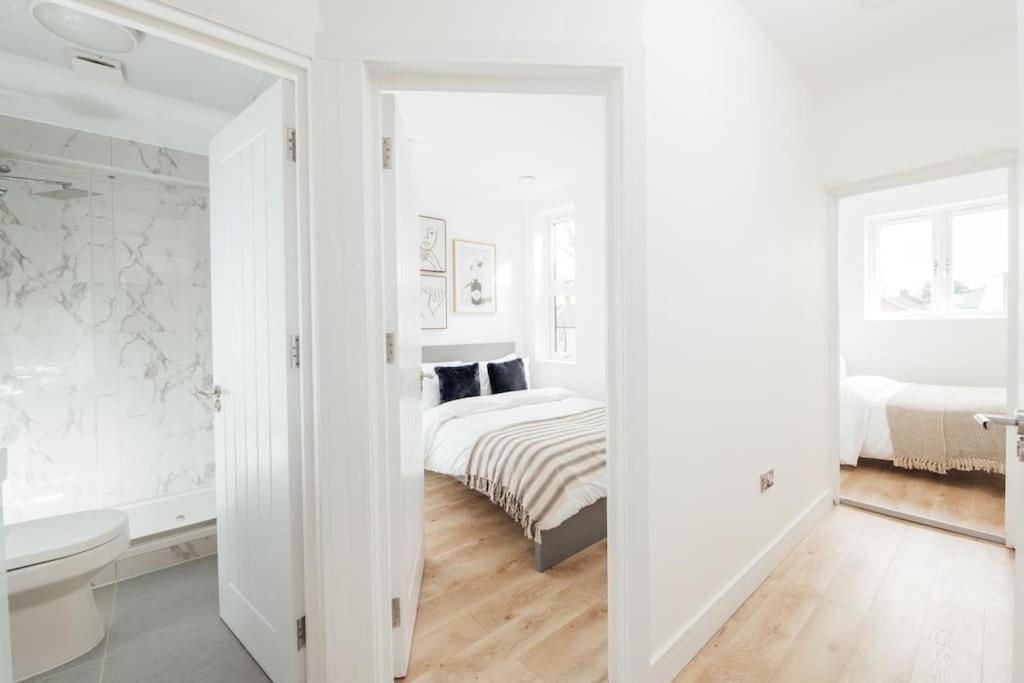 Modern 2 Bedroom Flat In Ilford, London Екстер'єр фото